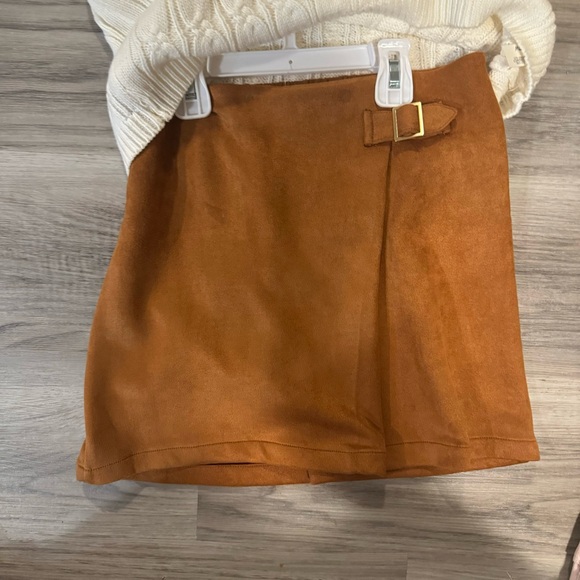 Sincerely Jules Girl two piece sweater vest and faux suede skirt set size 10/12 - Picture 3 of 4